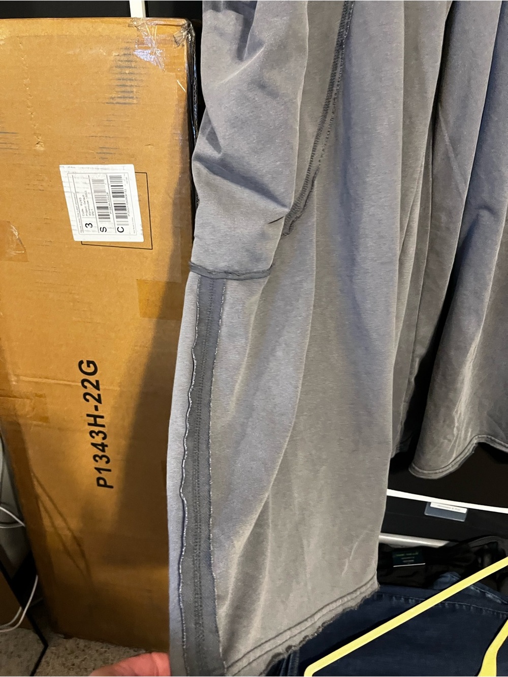 Relaxed Wide-Leg Gray Pocket Trousers - Picture 5 of 6